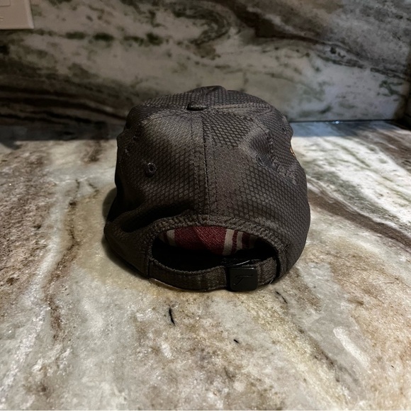 Men’s | Titleist Golden Horseshoe Club Gray Golf Hat | One Size - Picture 3 of 8